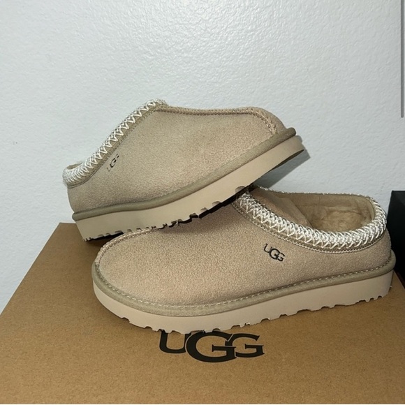 UGG TASMAN‼️ - Picture 2 of 6